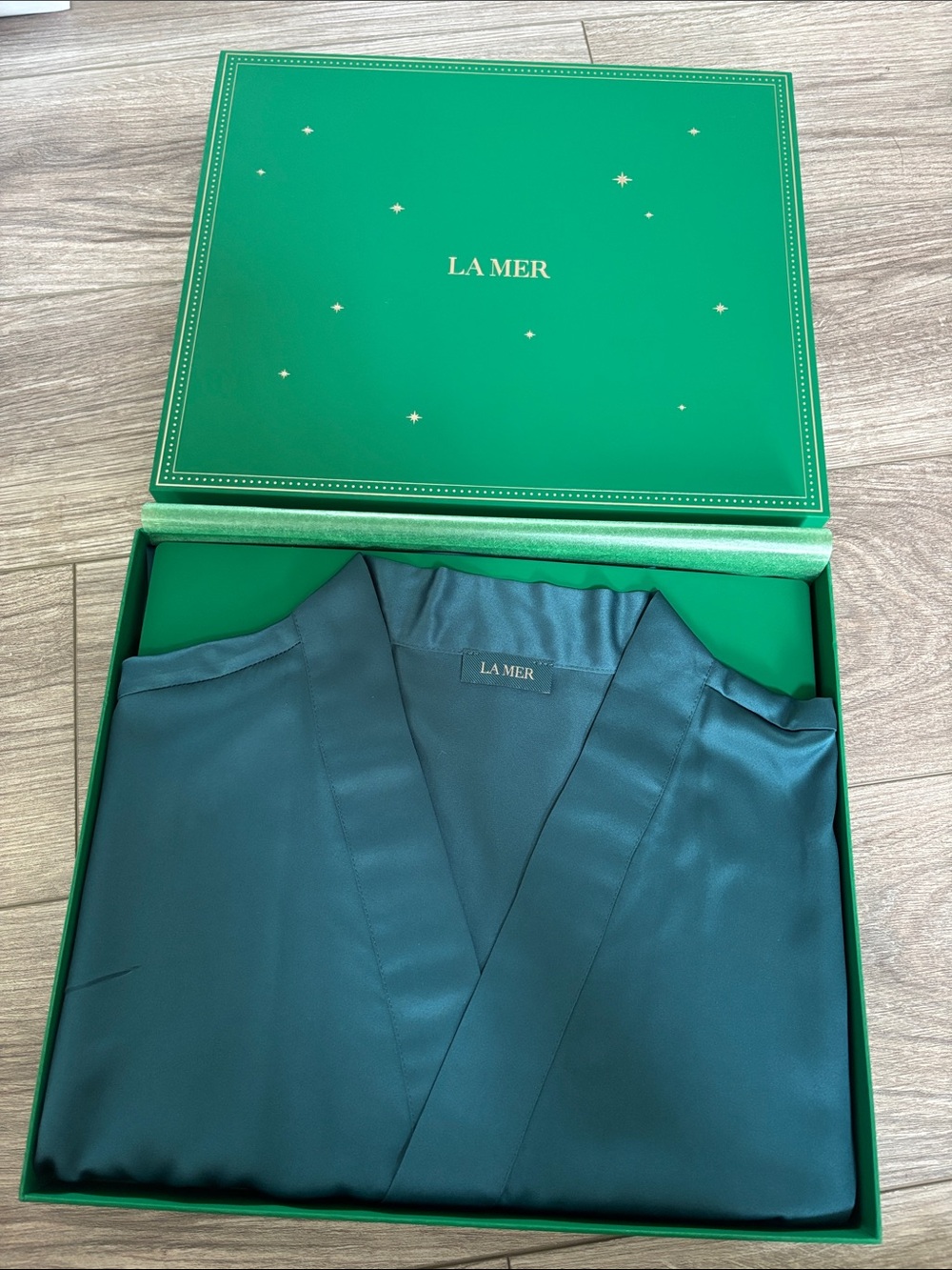 La Mer silk Robe -brand new in box